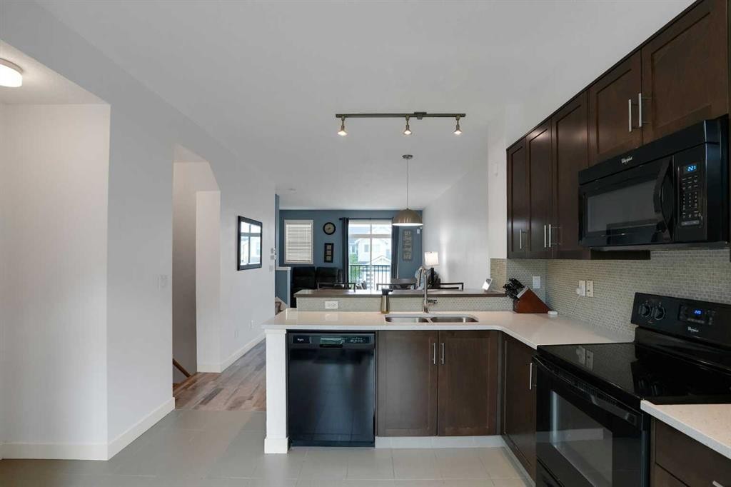575 Sherwood Boulevard Nw, Calgary, AB