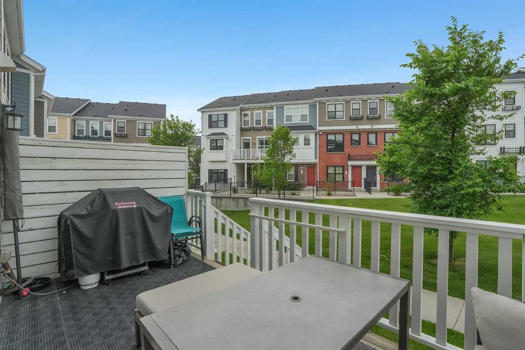 575 Sherwood Boulevard Nw, Calgary, AB