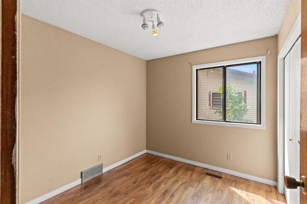 72 Templeson Way Ne, Calgary, AB - Indoor Photo Showing Other Room