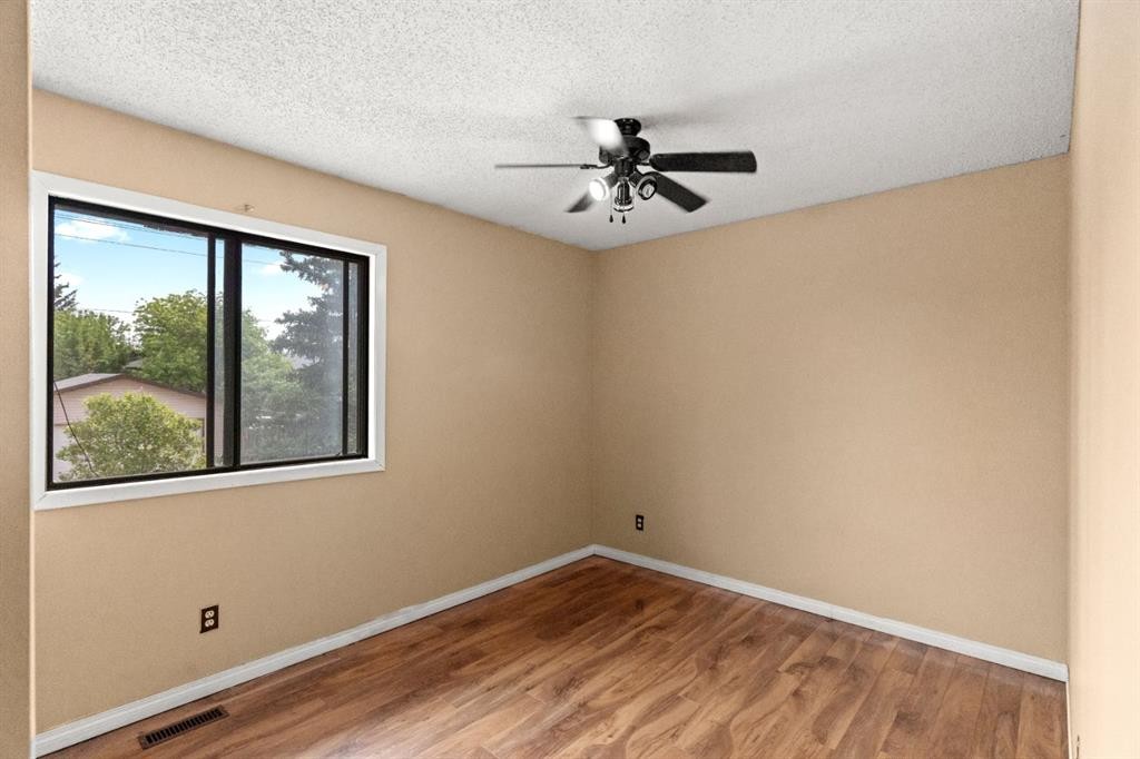 72 Templeson Way Ne, Calgary, AB - Indoor Photo Showing Other Room