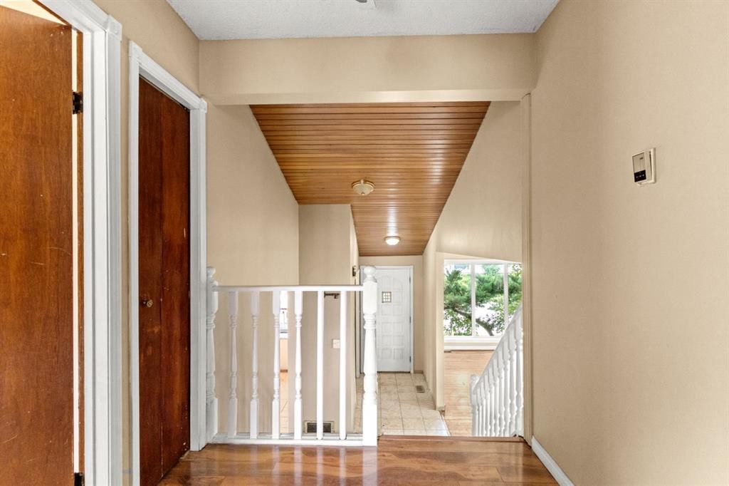 72 Templeson Way Ne, Calgary, AB - Indoor Photo Showing Other Room