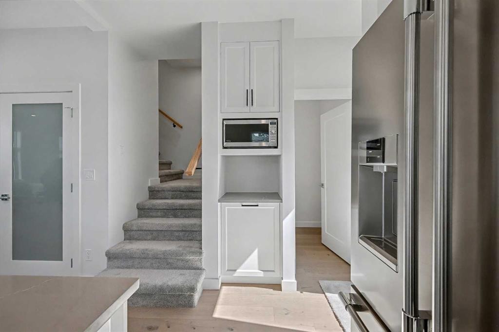 753 Centre Avenue Ne, Calgary, AB - Indoor