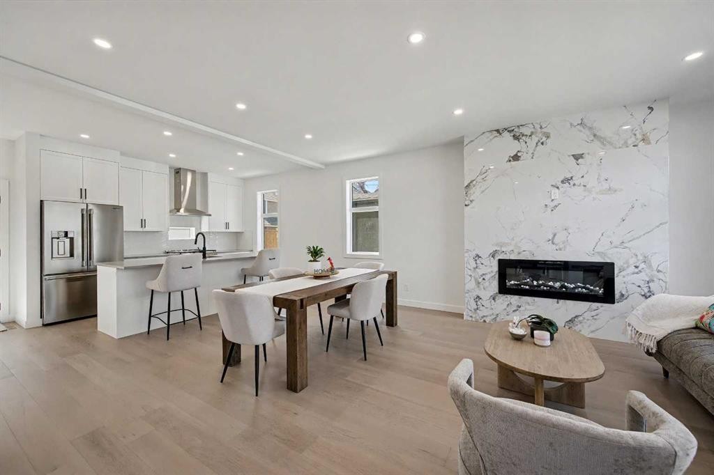 753 Centre Avenue Ne, Calgary, AB - Indoor With Fireplace