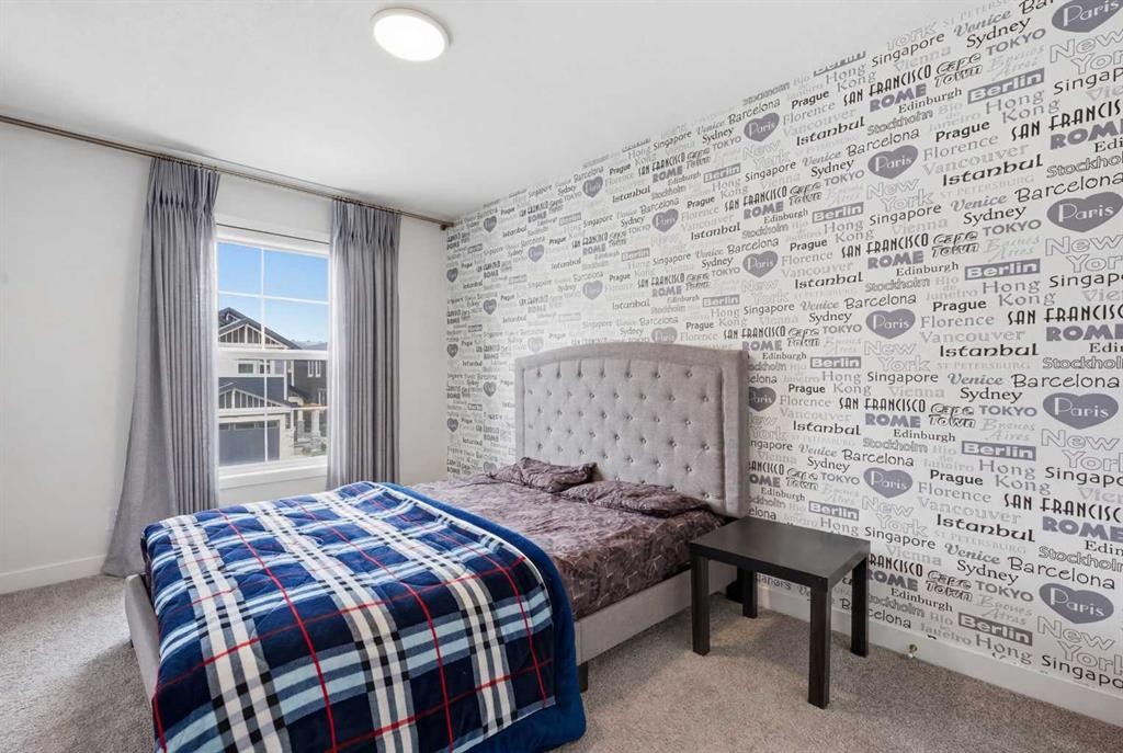 22 Howse Mount Ne, Calgary, AB - Indoor Photo Showing Bedroom