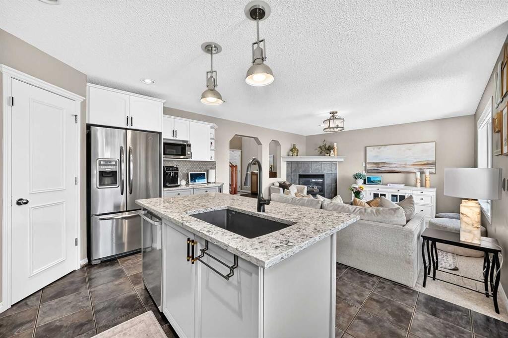 36 New Brighton Link Se, Calgary, AB