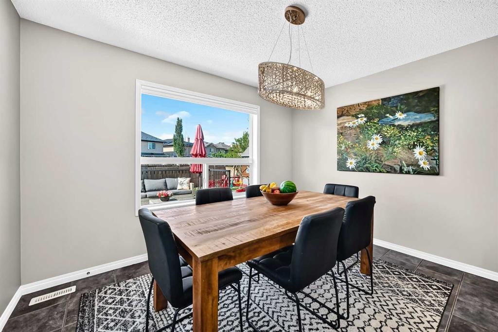 36 New Brighton Link Se, Calgary, AB