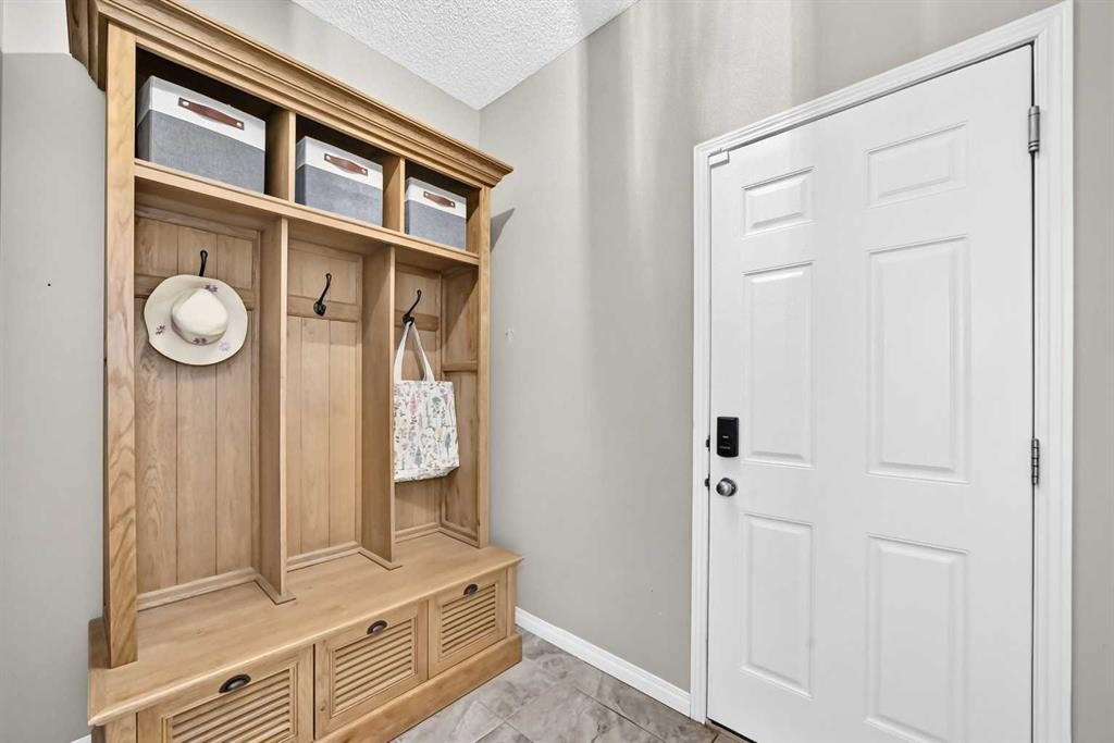 36 New Brighton Link Se, Calgary, AB