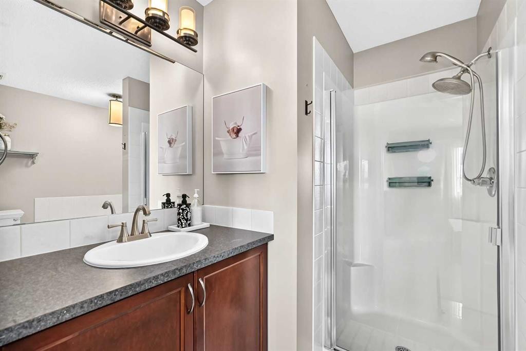 36 New Brighton Link Se, Calgary, AB