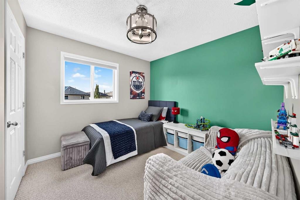 36 New Brighton Link Se, Calgary, AB