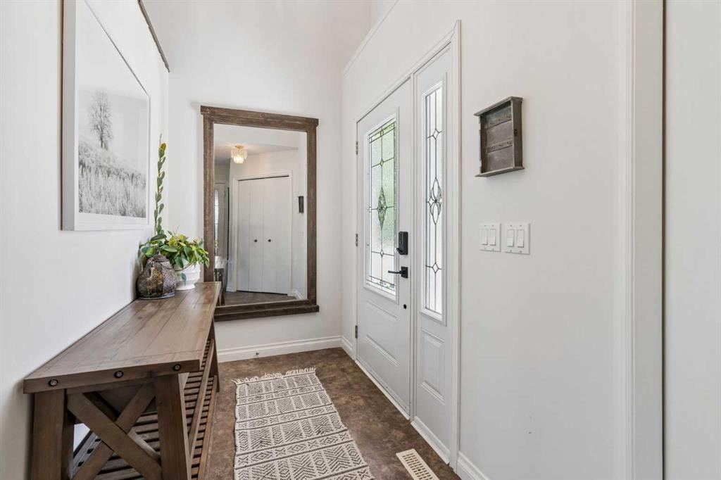 52 West Edge Road, Cochrane, AB - Indoor Photo Showing Other Room
