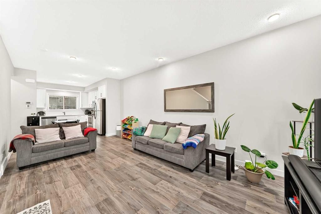 112 Carrington Boulevard Nw, Calgary, AB - Indoor