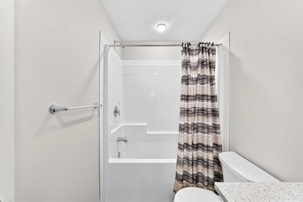 112 Carrington Boulevard Nw, Calgary, AB - Indoor Photo Showing Bathroom