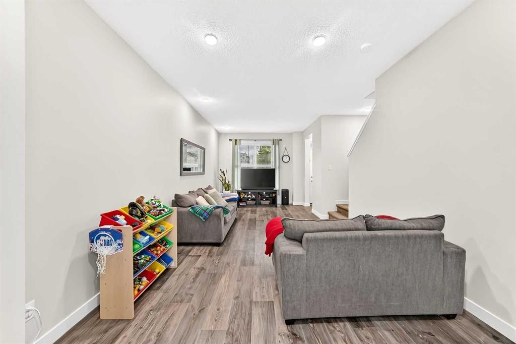 112 Carrington Boulevard Nw, Calgary, AB - Indoor