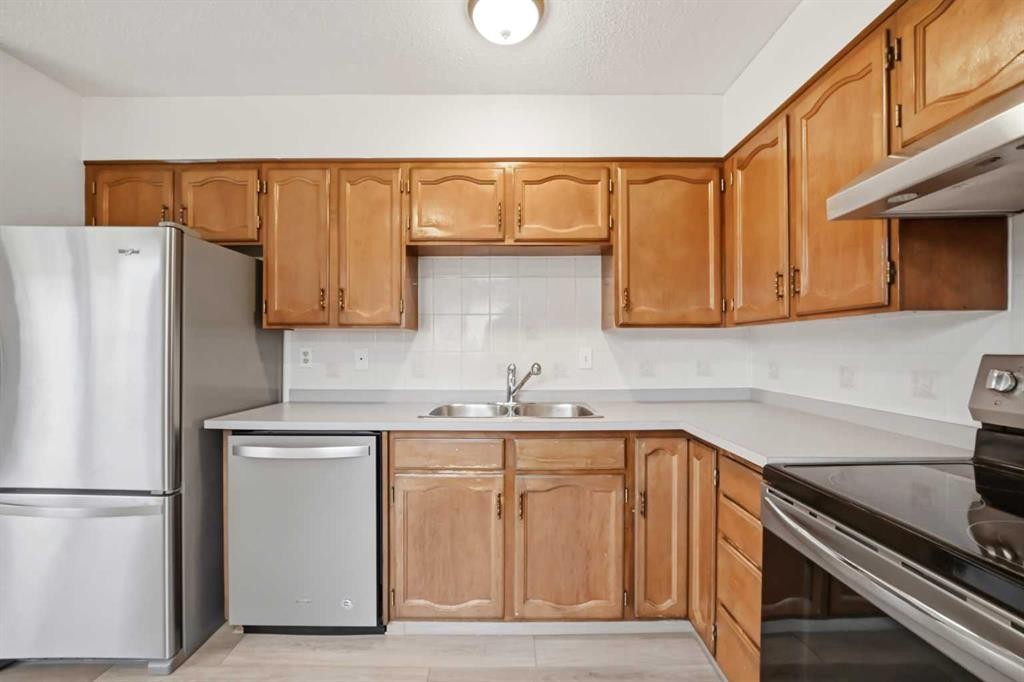5608 Rundlehorn Drive Ne, Calgary, AB