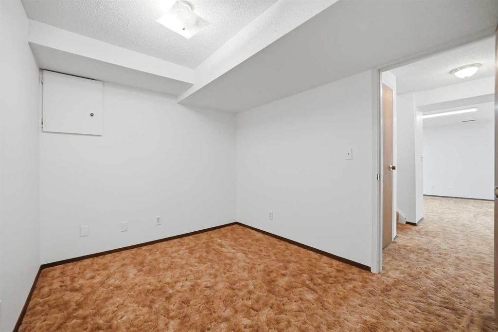 5608 Rundlehorn Drive Ne, Calgary, AB
