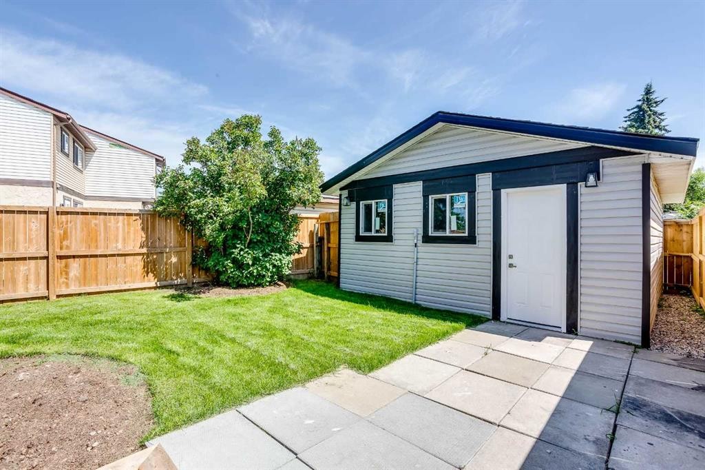 68 Abergale Way Ne, Calgary, AB