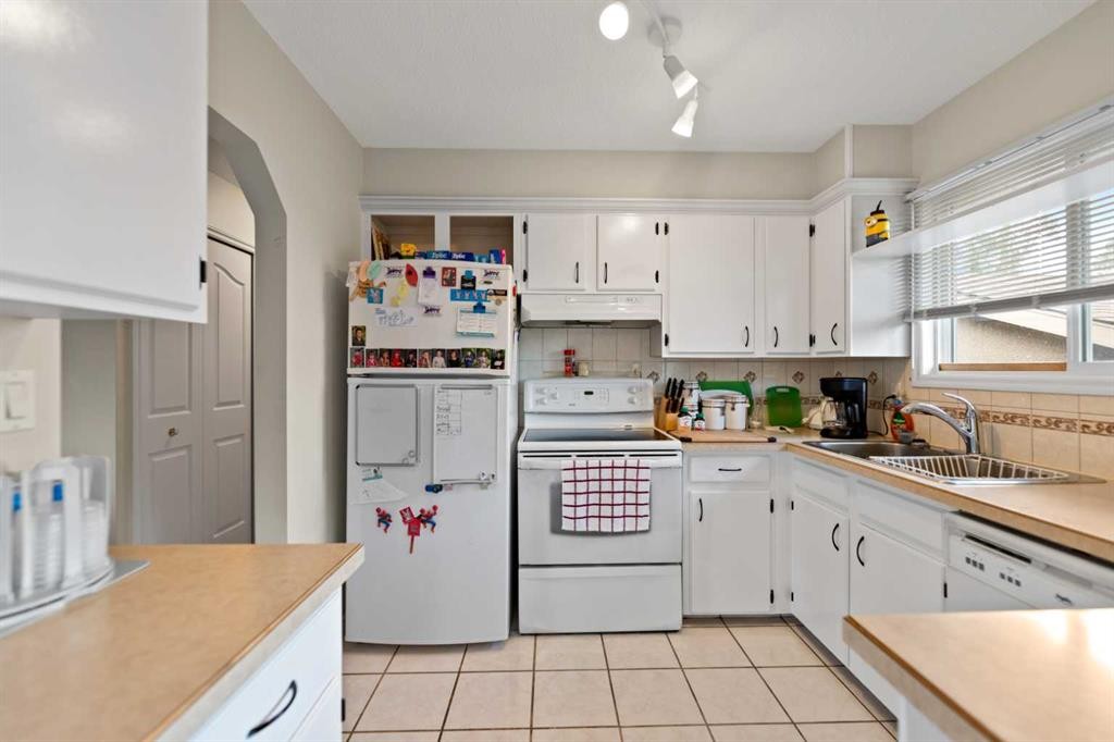323 Maddock Crescent Ne, Calgary, AB