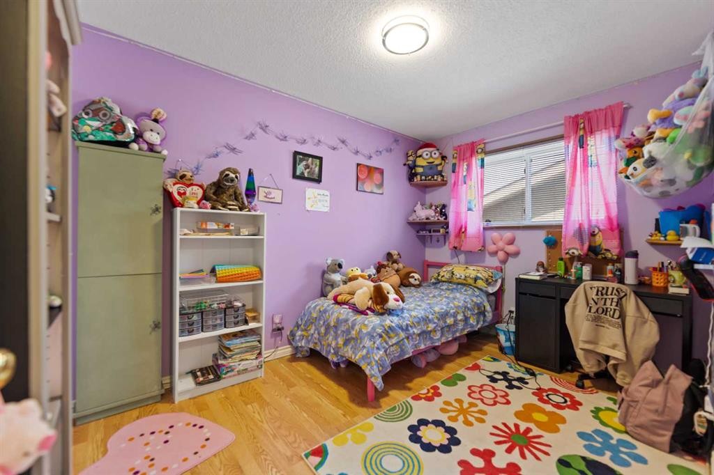 323 Maddock Crescent Ne, Calgary, AB