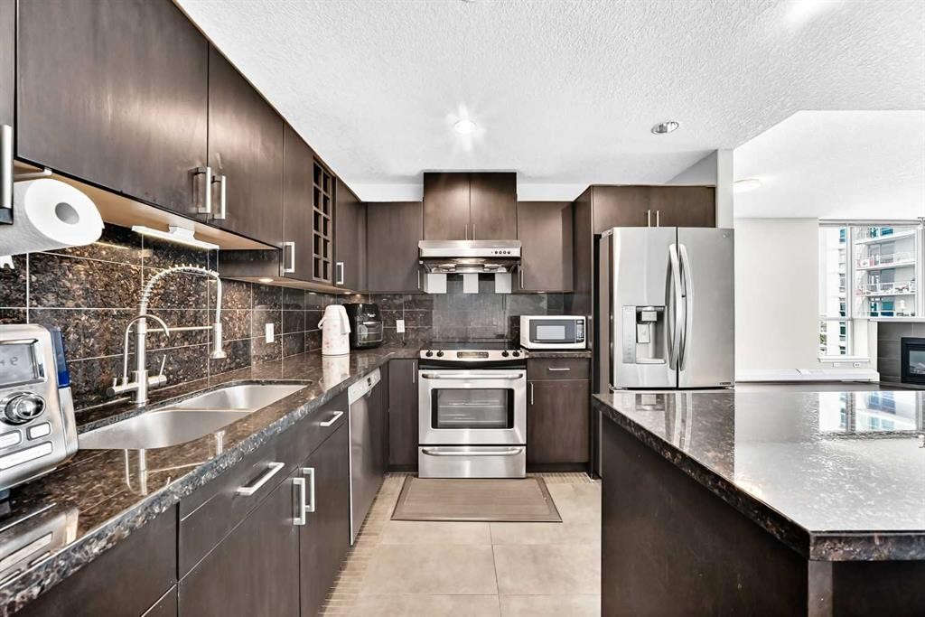 1407-77 Spruce Place Sw, Calgary, AB