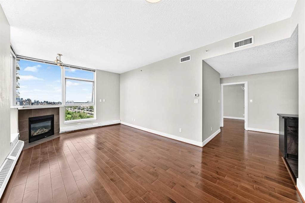 1407-77 Spruce Place Sw, Calgary, AB