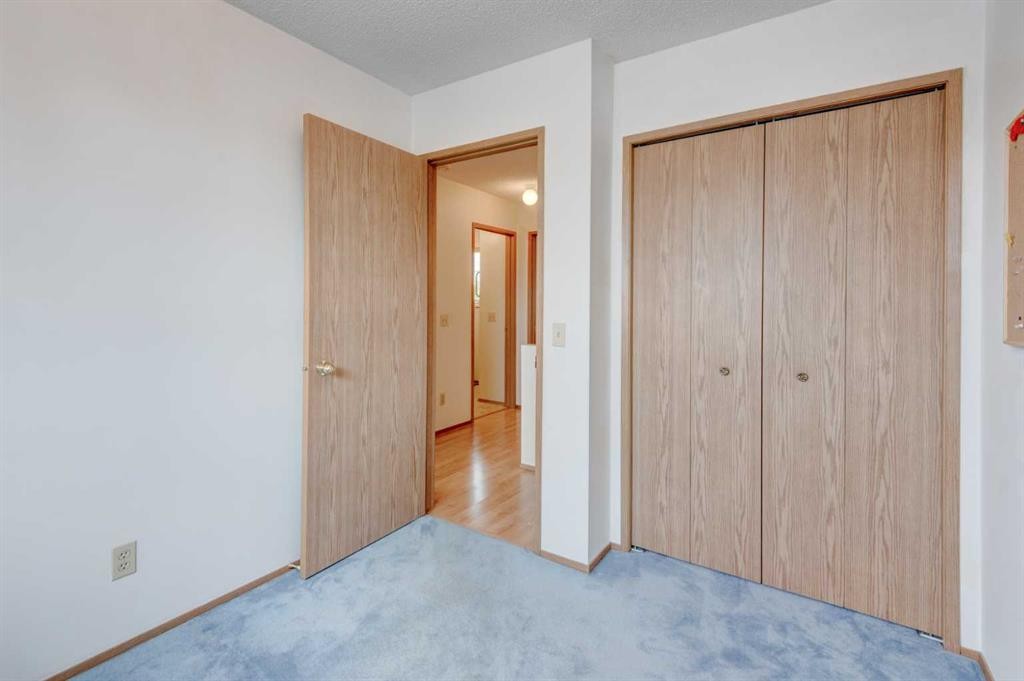 232 Erin Woods Drive Se, Calgary, AB
