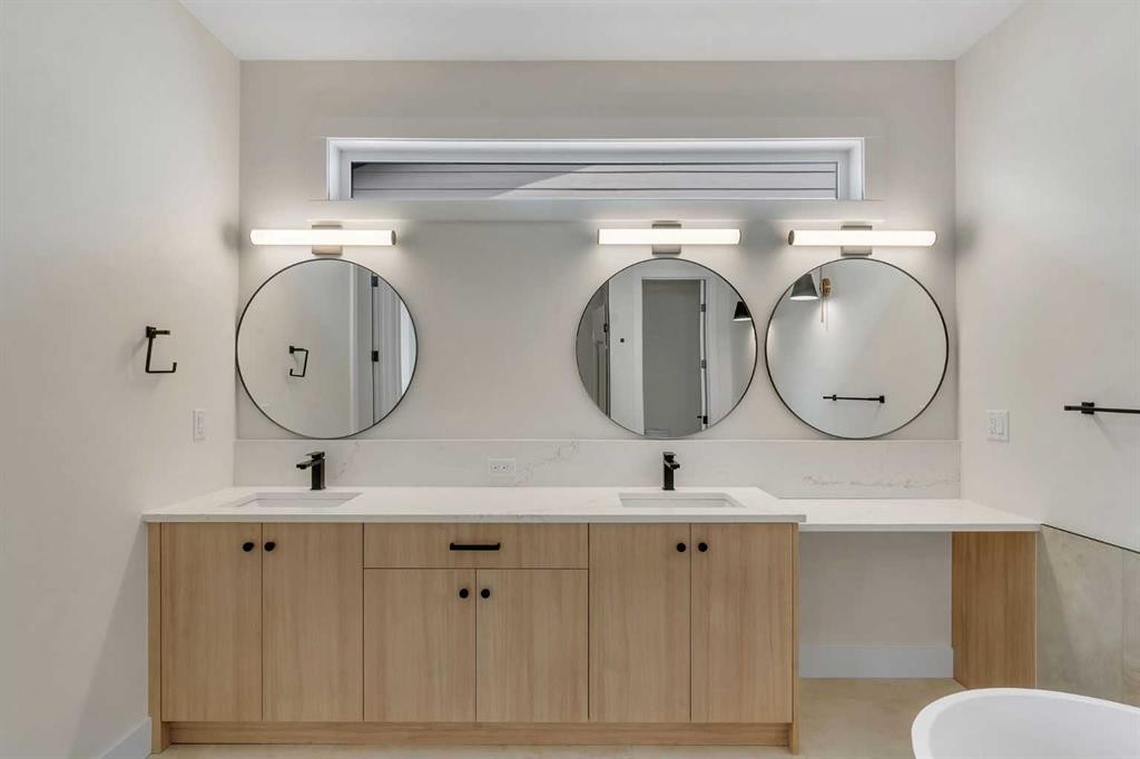 99 South Shore Road, Chestermere, AB - Indoor Photo Showing Bathroom