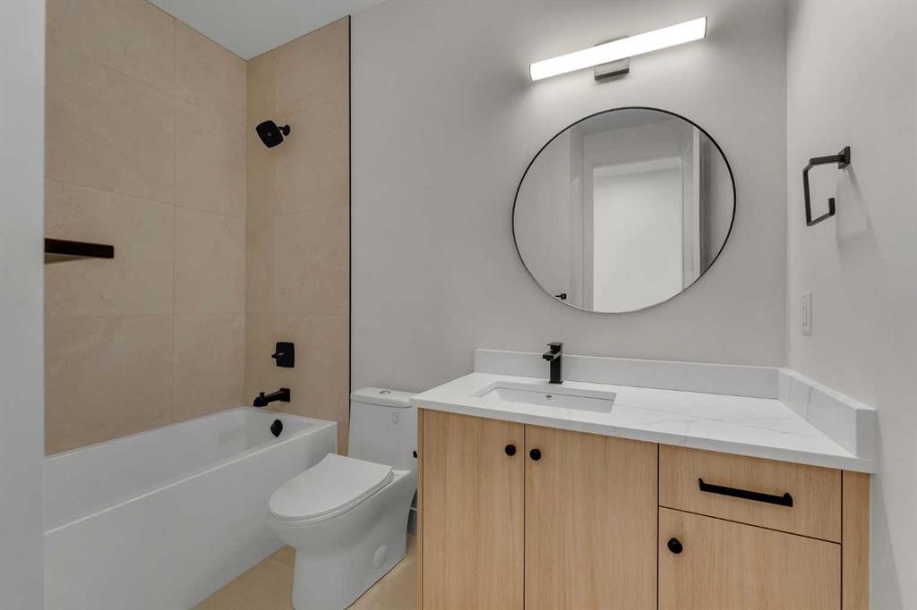 99 South Shore Road, Chestermere, AB - Indoor Photo Showing Bathroom