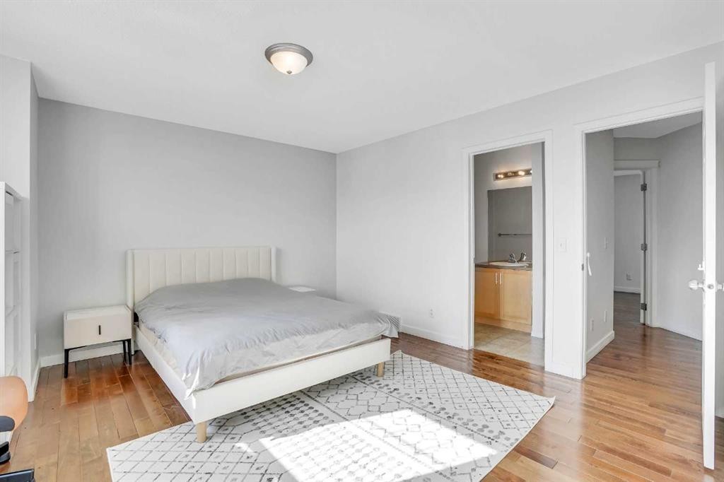 142 Panatella Park Nw, Calgary, AB - Indoor Photo Showing Bedroom