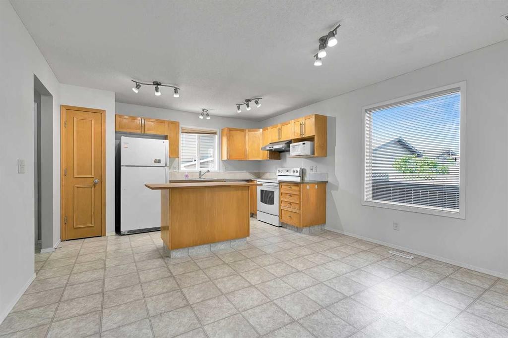 203 Covemeadow Crescent, Calgary, AB