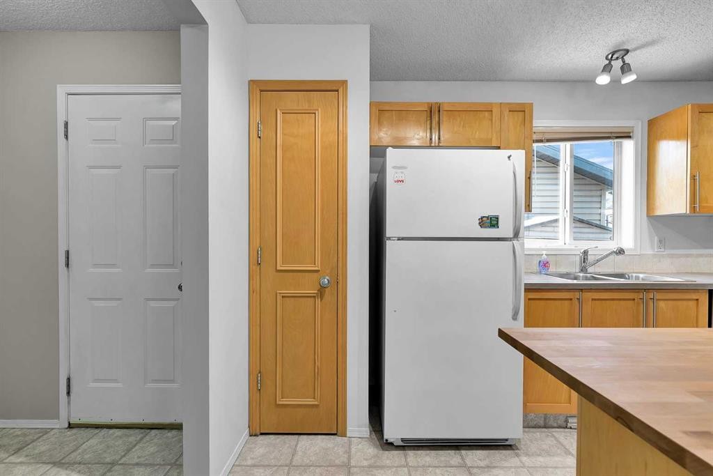 203 Covemeadow Crescent, Calgary, AB