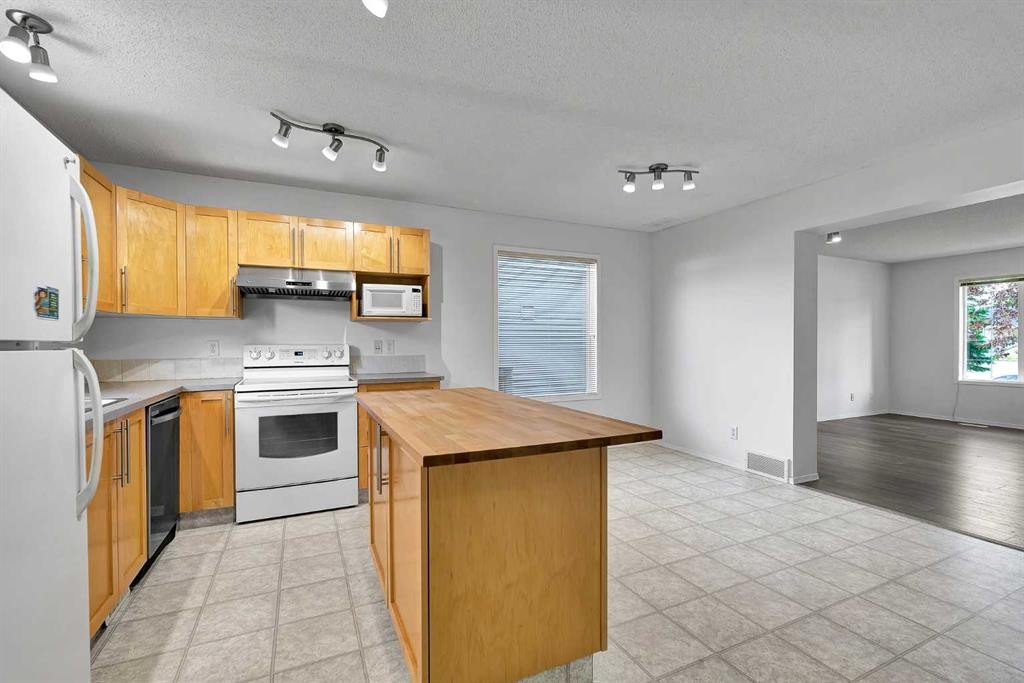 203 Covemeadow Crescent, Calgary, AB