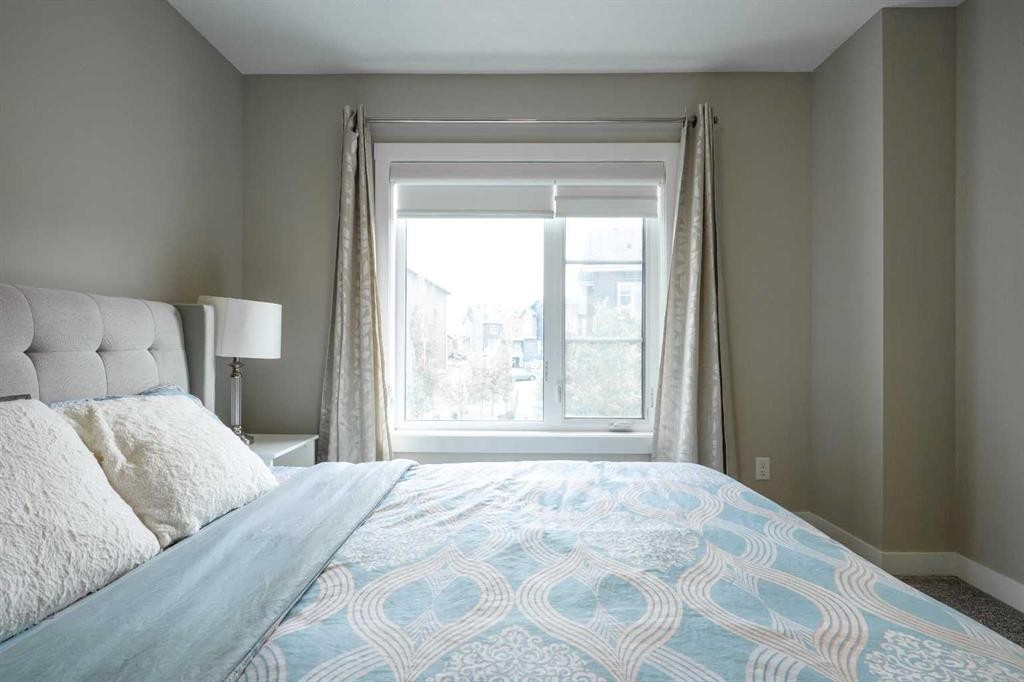 156 Livingston Common Ne, Calgary, AB - Indoor Photo Showing Bedroom