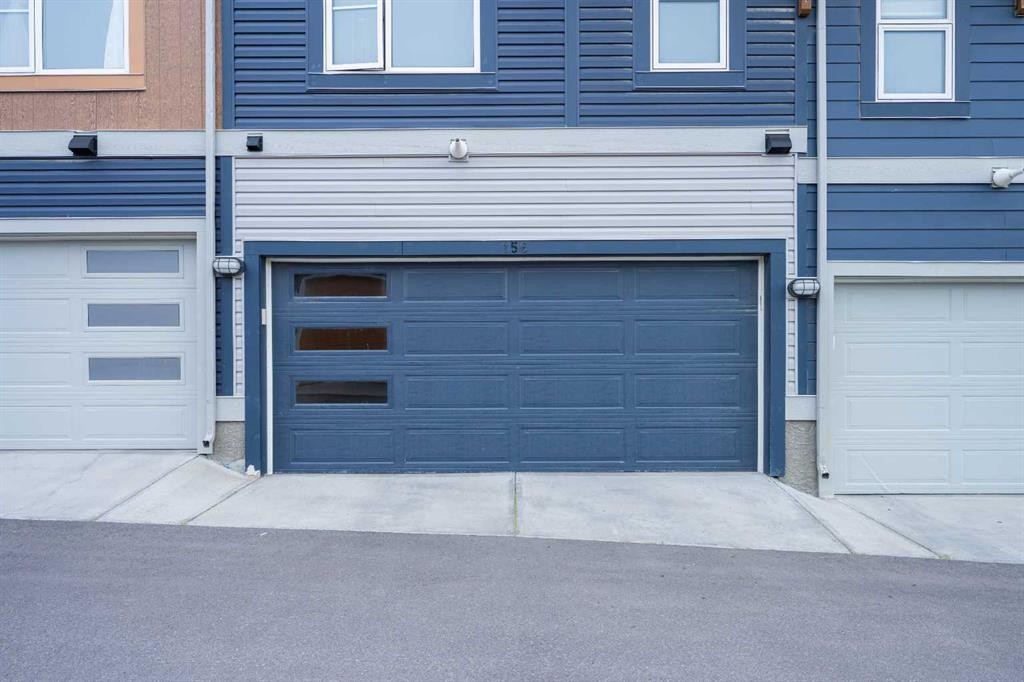 156 Livingston Common Ne, Calgary, AB - Outdoor With Exterior