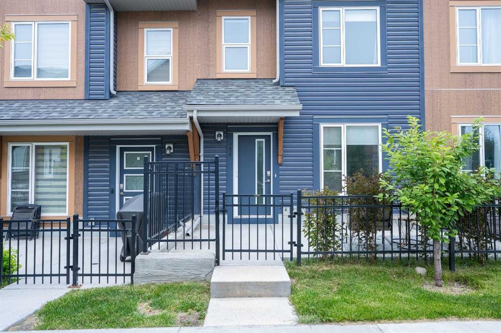 156 Livingston Common Ne, Calgary, AB - Outdoor With Facade