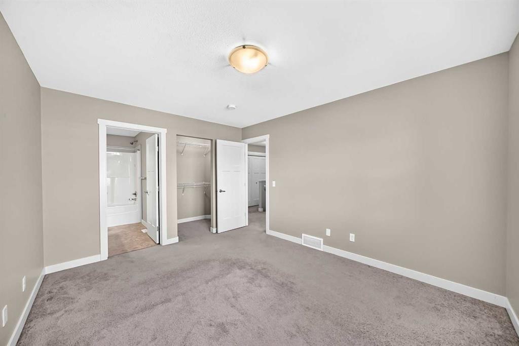 909 Skyview Ranch Grove Ne, Calgary, AB - Indoor Photo Showing Other Room