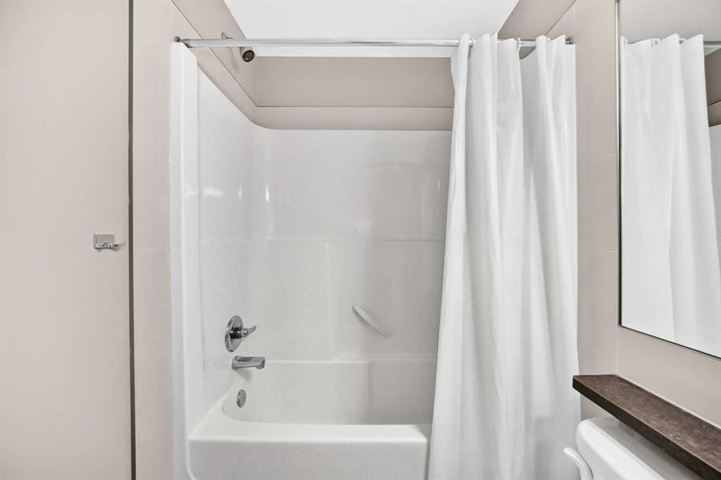 909 Skyview Ranch Grove Ne, Calgary, AB - Indoor Photo Showing Bathroom