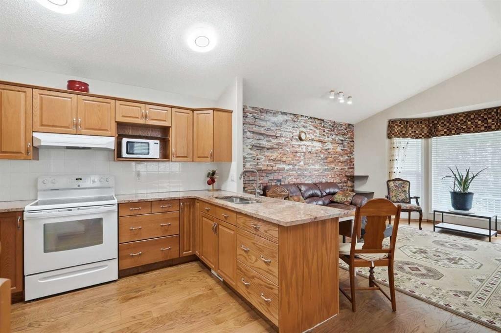 110 Bridlewood Avenue Sw, Calgary, AB