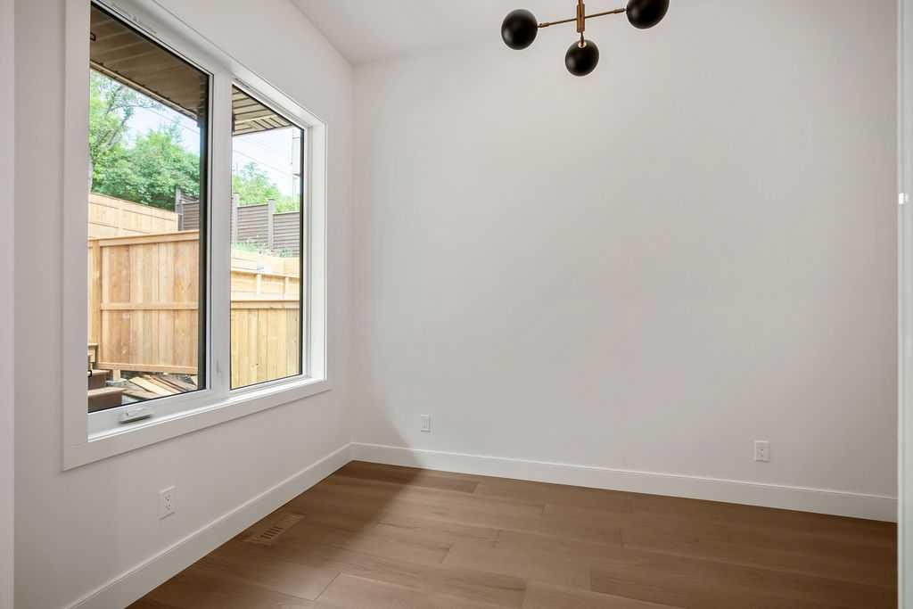 710 Bridge Crescent Ne, Calgary, AB