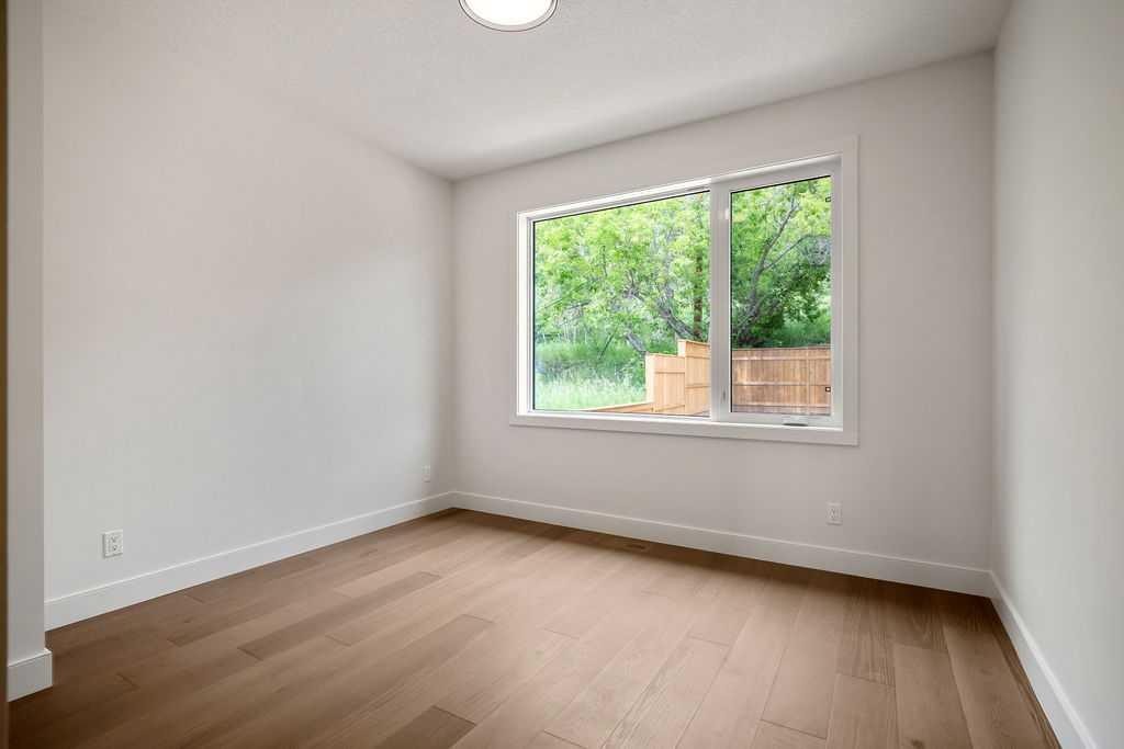 710 Bridge Crescent Ne, Calgary, AB