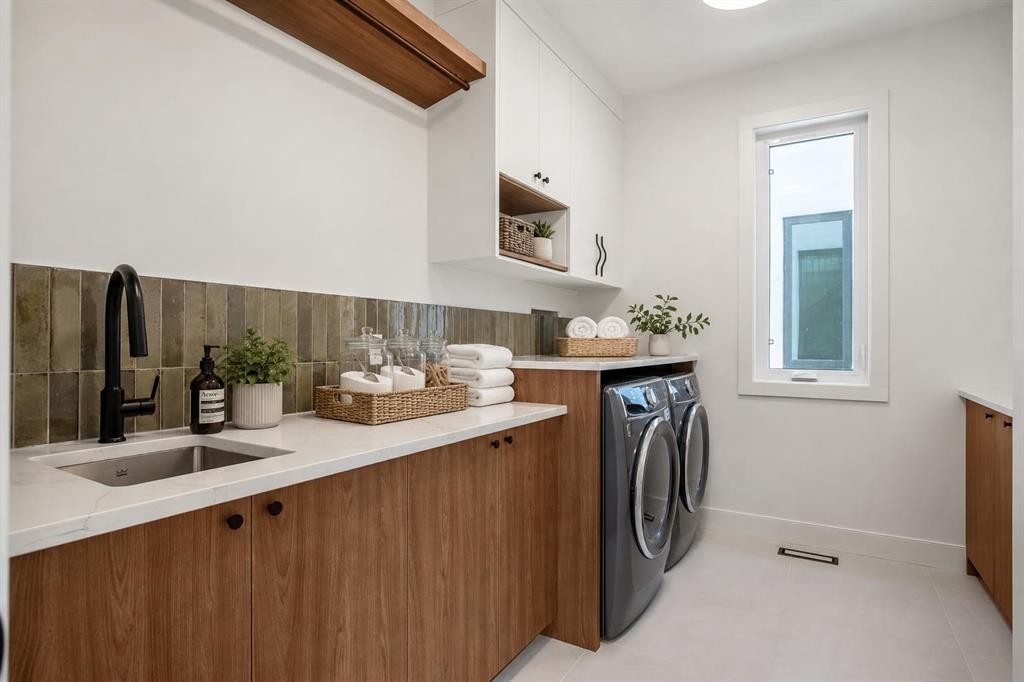 710 Bridge Crescent Ne, Calgary, AB