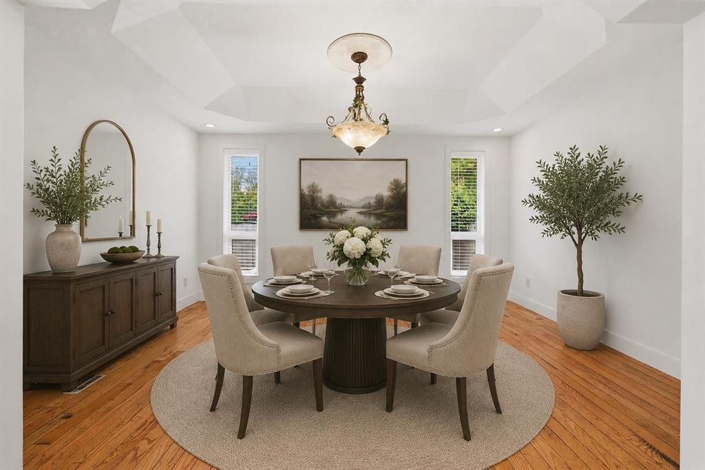 355 Willow Ridge Place Se, Calgary, AB - Indoor Photo Showing Dining Room