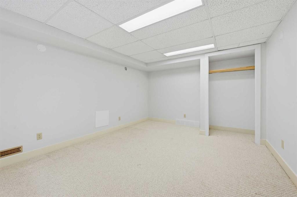 355 Willow Ridge Place Se, Calgary, AB - Indoor