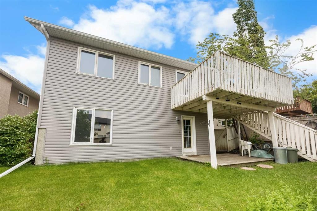 28 Harvest Oak Drive Ne, Calgary, AB - Outdoor With Exterior