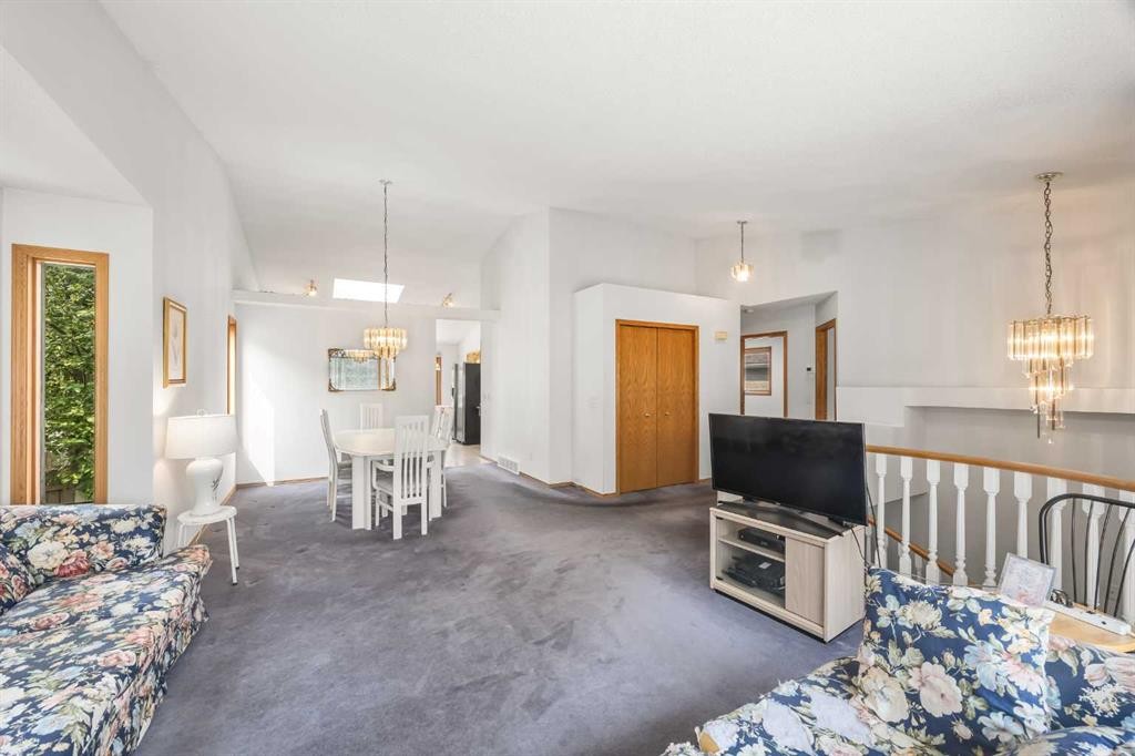28 Harvest Oak Drive Ne, Calgary, AB - Indoor