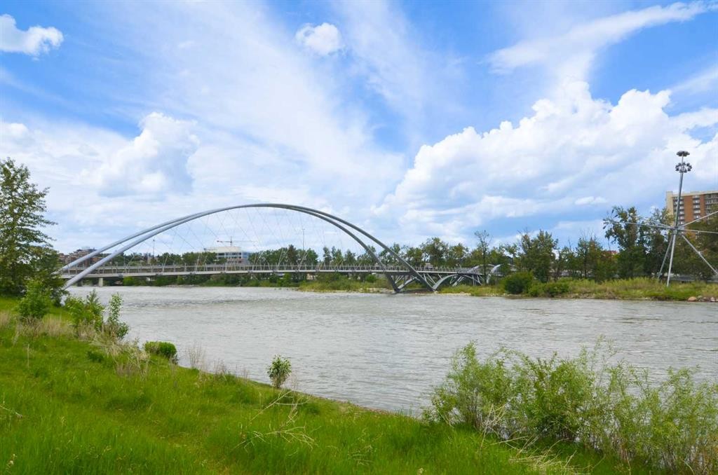 609-221 6 Avenue Se, Calgary, AB - Outdoor With Body Of Water With View