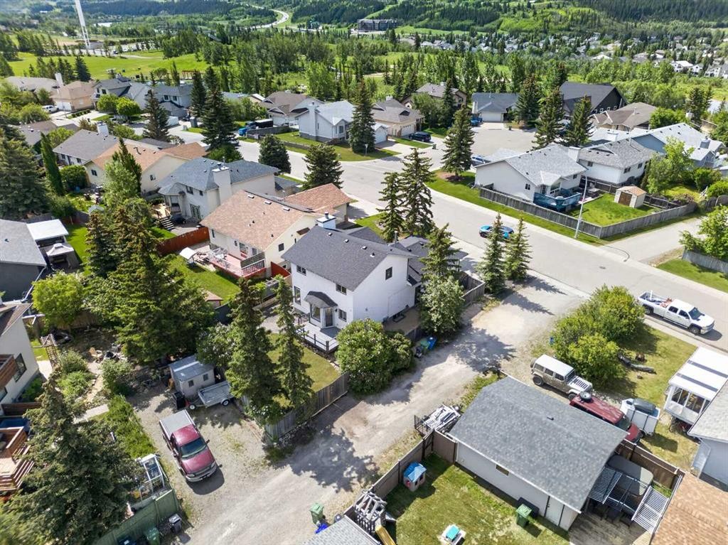 70 West Mackay Crescent, Cochrane, AB - Outdoor With View