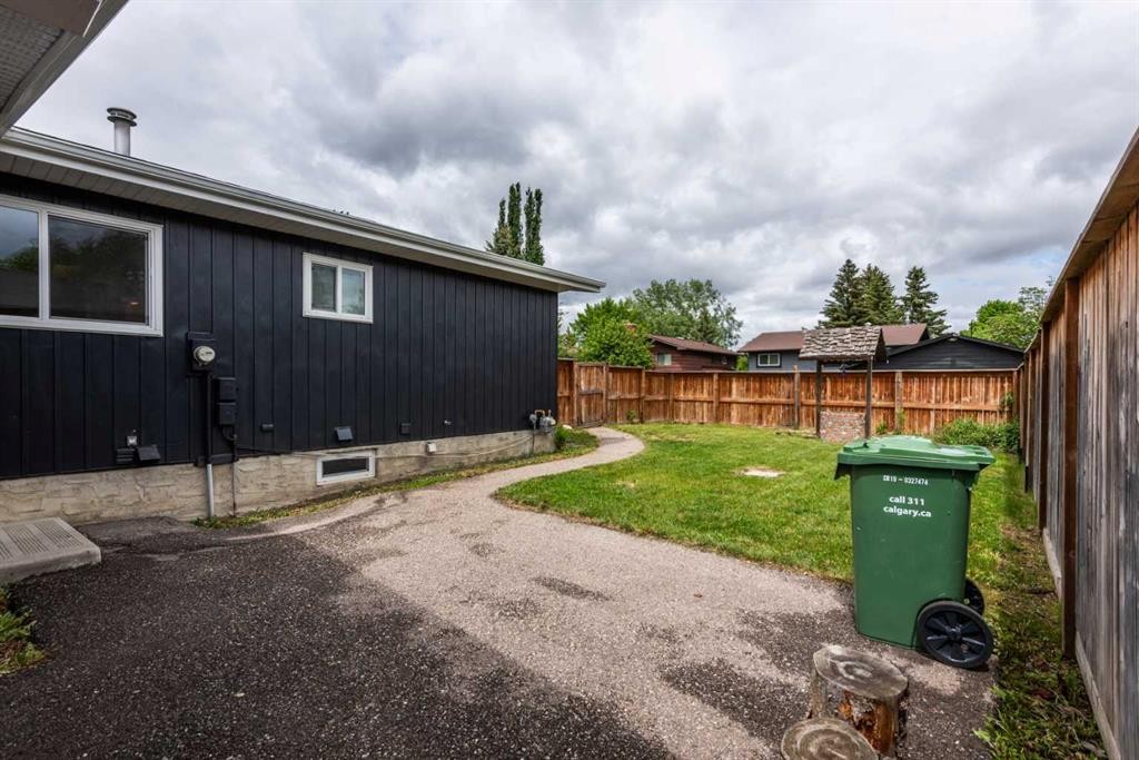 660 Queen Charlotte Drive Se, Calgary, AB