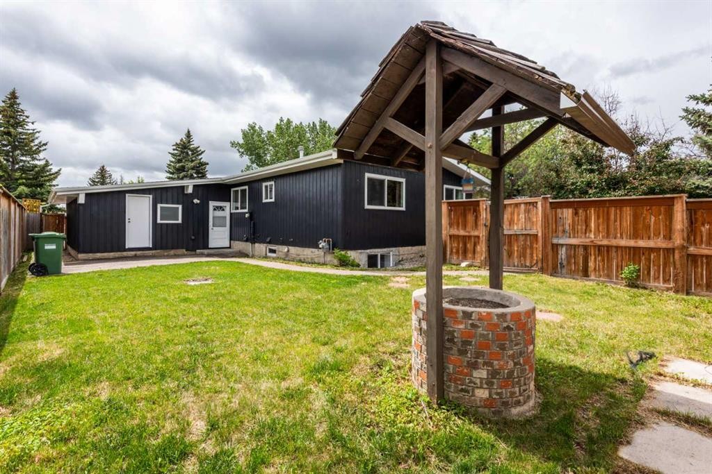 660 Queen Charlotte Drive Se, Calgary, AB