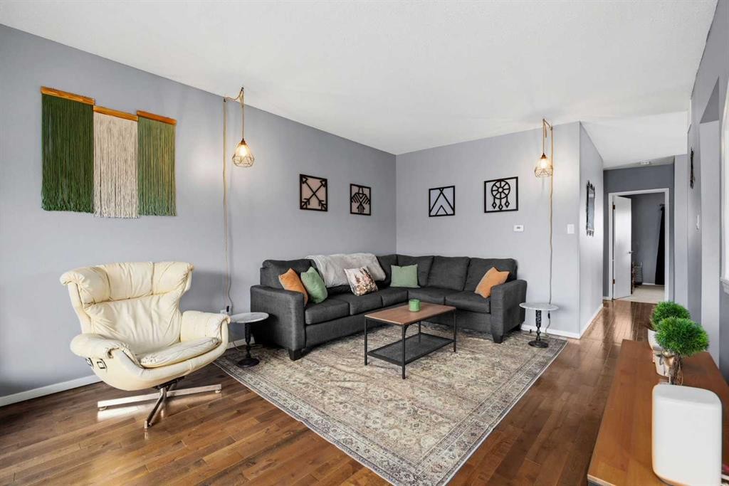 8A Arlington Bay Se, Calgary, AB