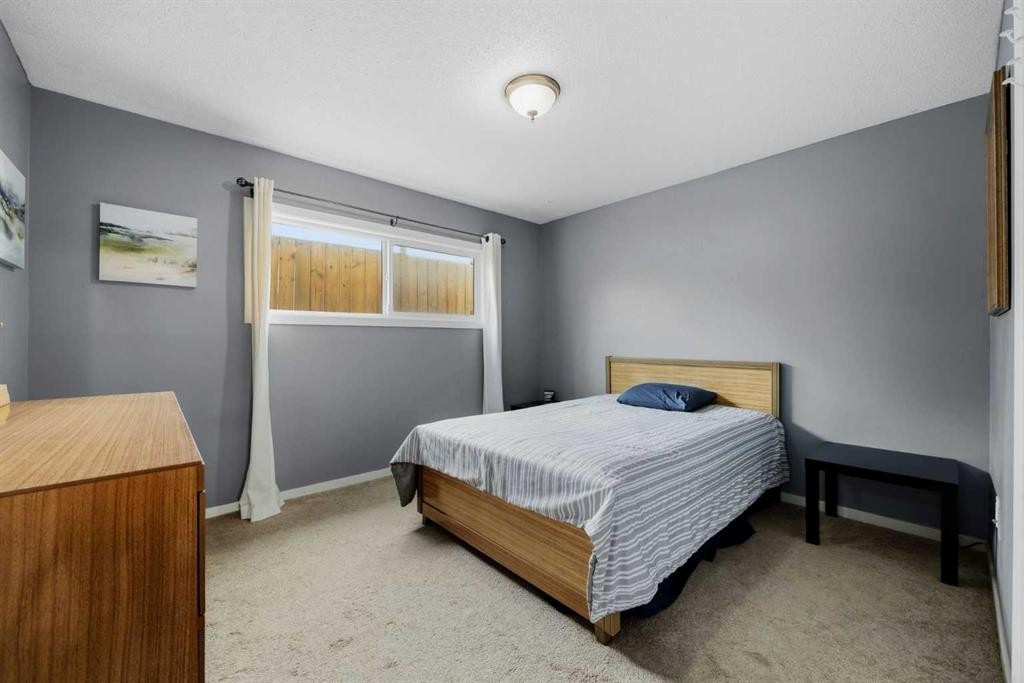 8A Arlington Bay Se, Calgary, AB